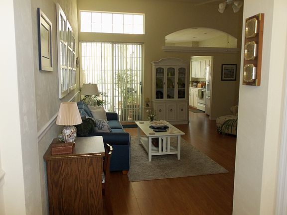 3rd image of 3504 Middlemore Ln