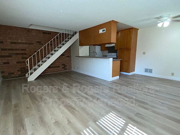 3rd image of 852 Wyman Way APT 3