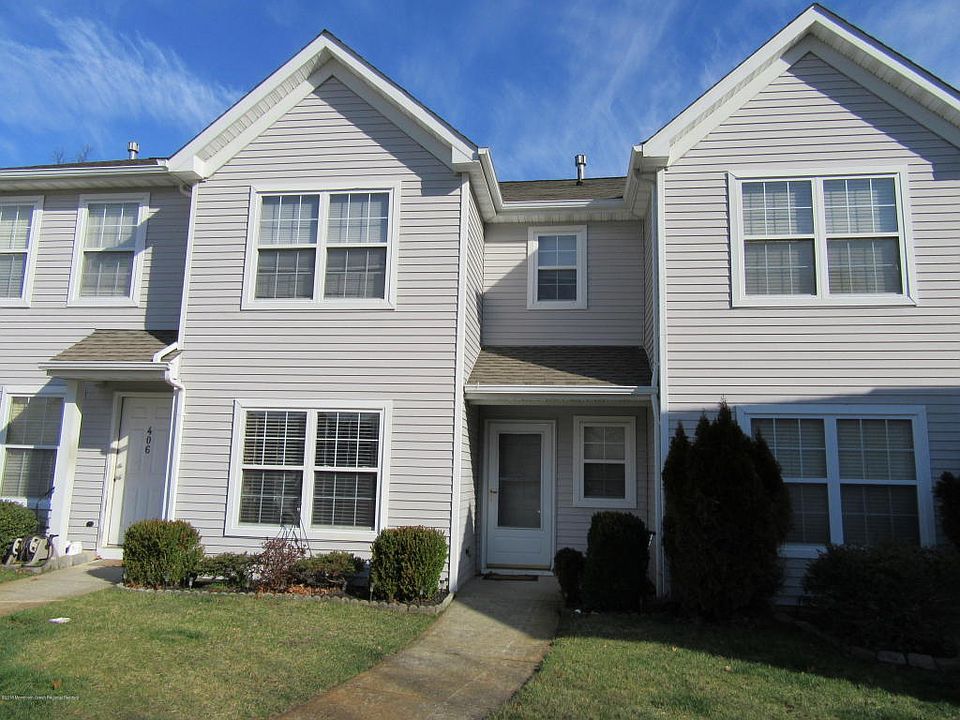 1st image of 405 Prosperity Ct