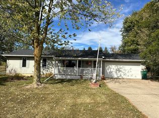 1630 W Kinley Rd, Saint Johns, MI 48879