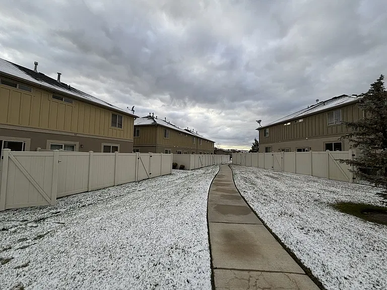 1014 W Village River Ln — Photo 30