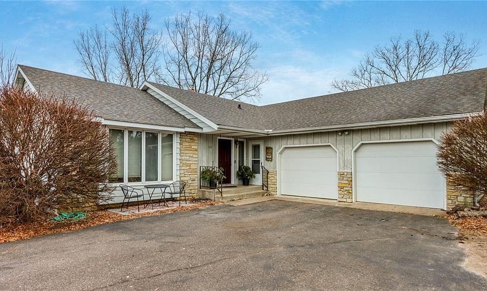 1st image of 420 South Crestwood Court