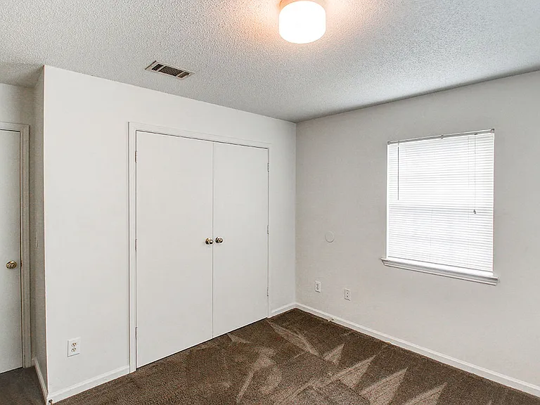 Floor Plan 2 bedroom