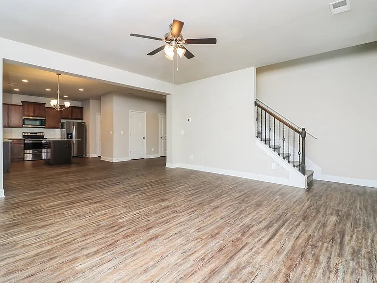 279 Faron Dr SW — Photo 6