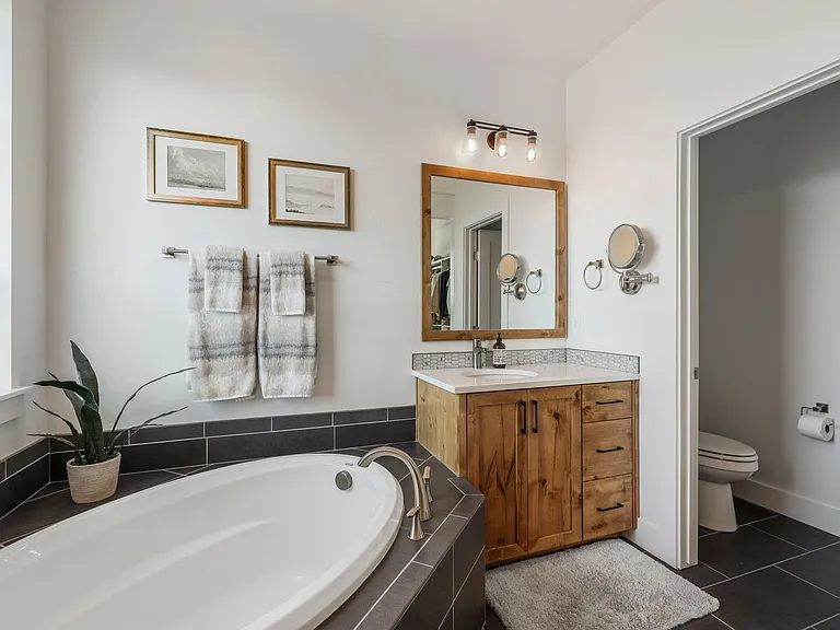 11673 Triloba St — Photo 37