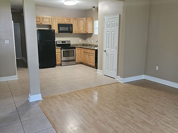 3rd image of 315 Good Hope St