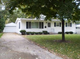 3831 Northwood Dr NE, Cedar Rapids, IA 52402