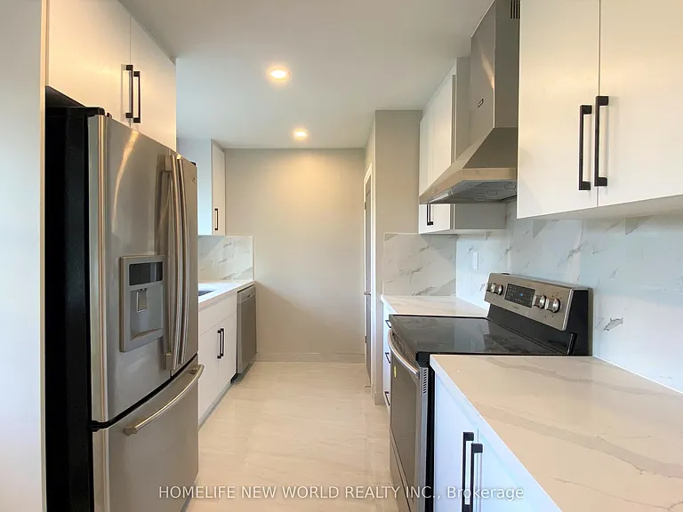 176 Eastdale St — Photo 6