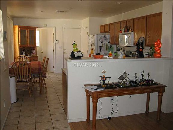 4th image of 8644 Majestic Pine Ave