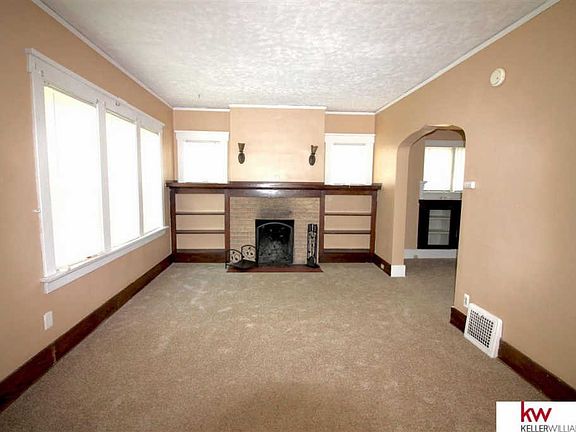 2nd image of 3015 Lincoln Blvd