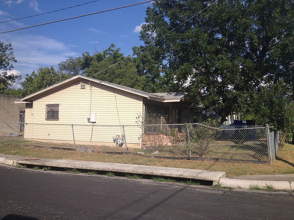 1st image of 3435 W Salinas St