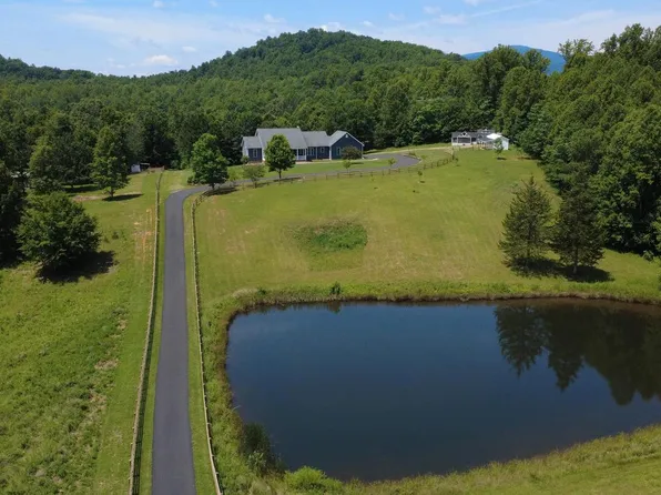 1225 Middle River Rd, Stanardsville, VA 22973