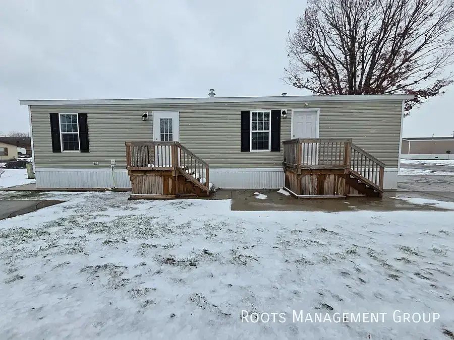 1st image of 203 Carriage Lane Est #203