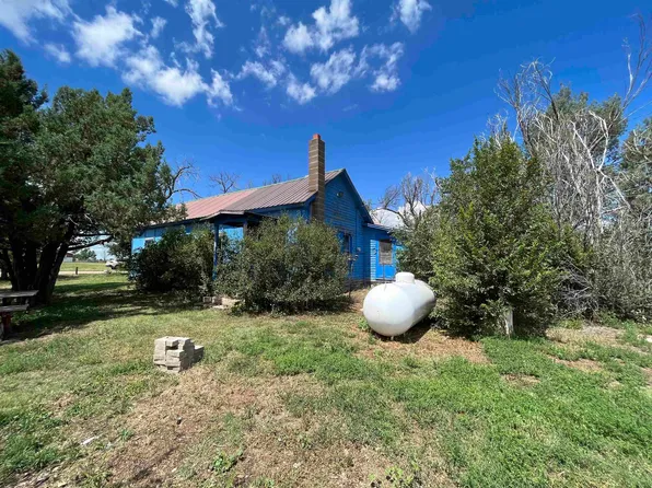 444 Maple St, Oelrichs, SD 57763