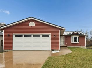2919 38th Ave SW, Cedar Rapids, IA 52404