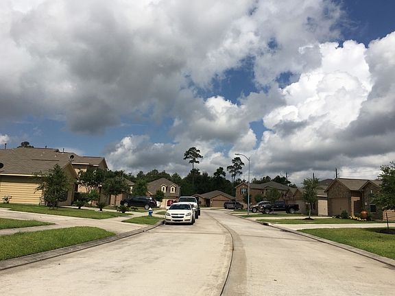 4th image of 12431 York Bend Ln