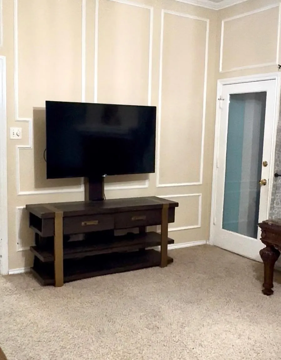 3 bed, 1841 sqft, $2,500 — Photo 3