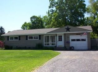 102 Farrier Ave, Oneida, NY 13421