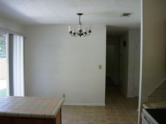 3rd image of 8330 Glen Breeze