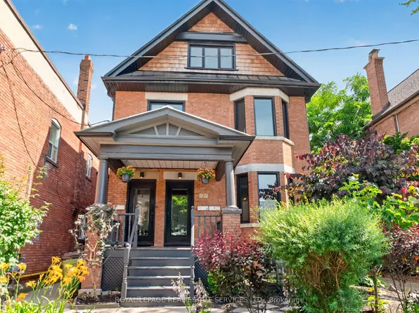 27 Saint Johns Rd, Toronto, ON M6P 1T7