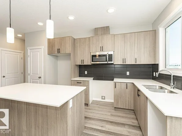 6415 63rd St, Beaumont, AB T4X 3E2