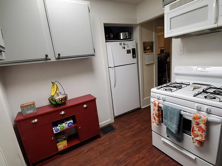145 Lakewood Ave #1 — Photo 18