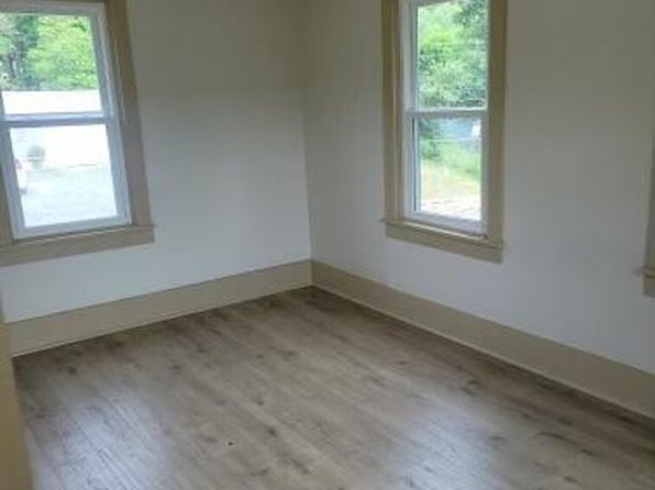 19968 Pine St, Three Springs, PA 17264