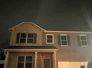 3284 Holiday Ln, Columbia, TN 38401