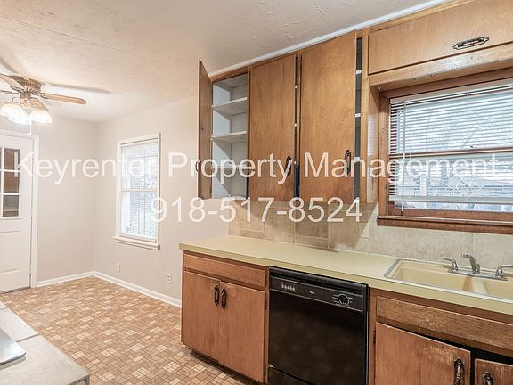 5th image of 1553 E 53rd St N