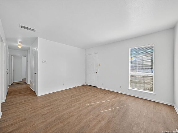 4th image of 5311 Woodbrook