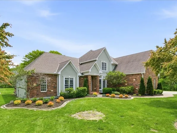 7447 Mize Rd, Shawnee, KS 66227