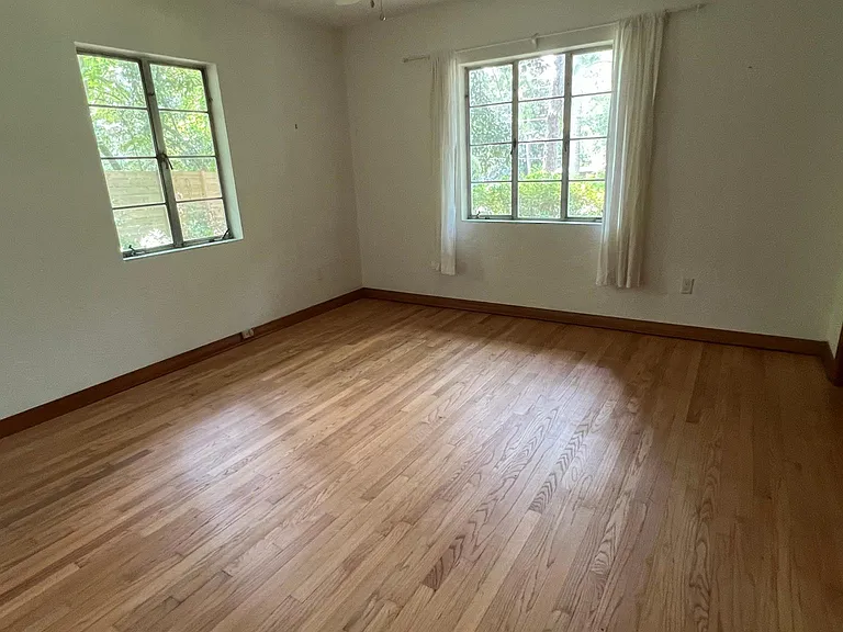 1824 NW 10th Ave — Photo 19