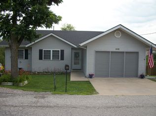 310 SE State St, Milan, MO 63556