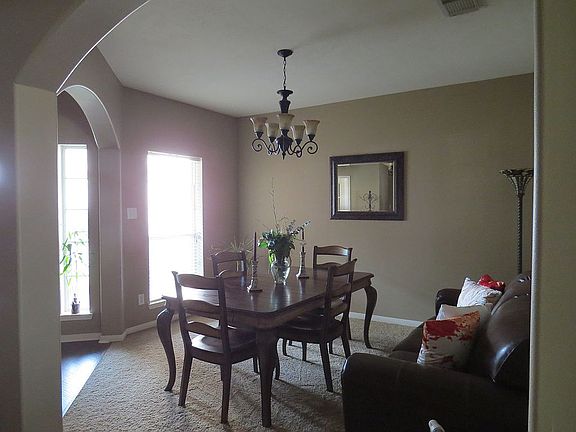 Formal Dining or Living Room