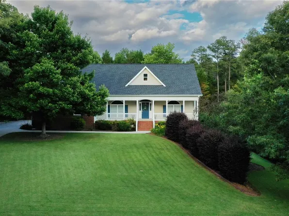 109 Ridgestone Dr, Central, SC 29630