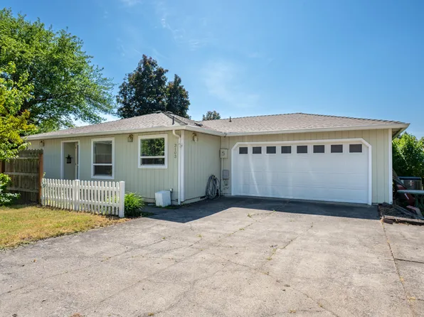 3103 Cody St, Medford, OR 97504