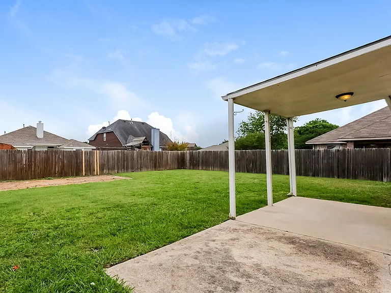 300 Stone Creek Blvd — Photo 17