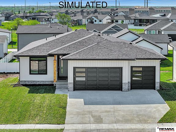 2nd image of 940 Santa Clara Street Lincoln NE