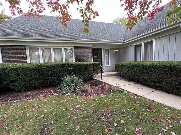 2nd image of 2860 White Pine Dr
