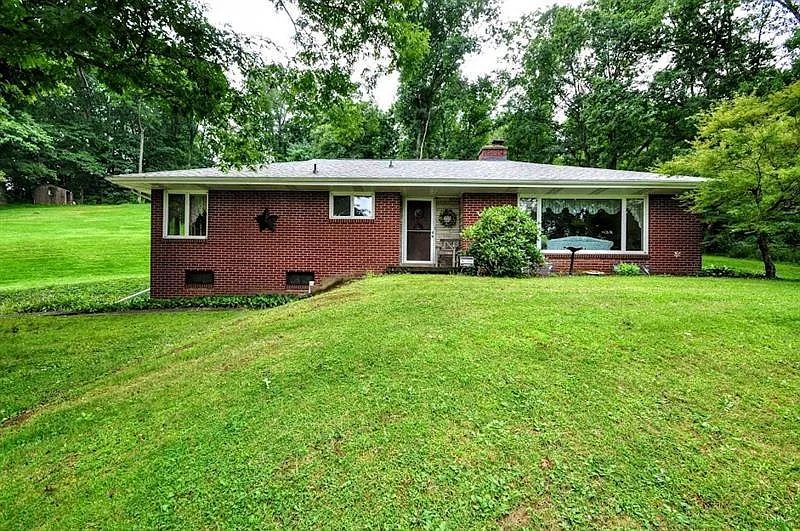 318 Sugar Run Rd photo 1