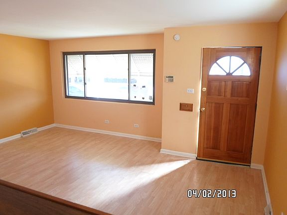 3rd image of 2716 S Kenilworth Ave