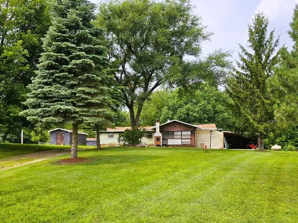 8395 N Bass Lake Ave, Harrison, MI 48625