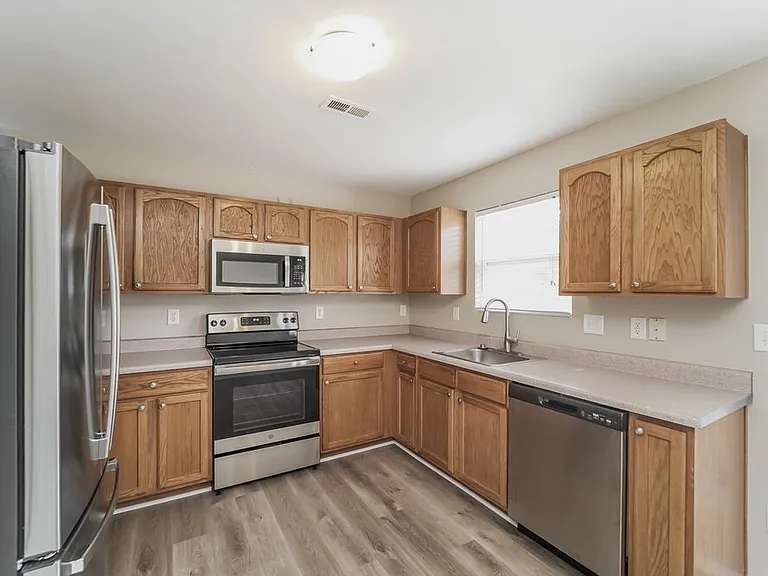 5221 Valcourt Rd — Photo 7
