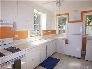 5th image of 104 E Edgewood Dr