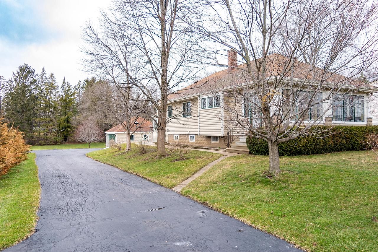 10600 West Ridge ROAD, Hales Corners, WI 53130 Zillow