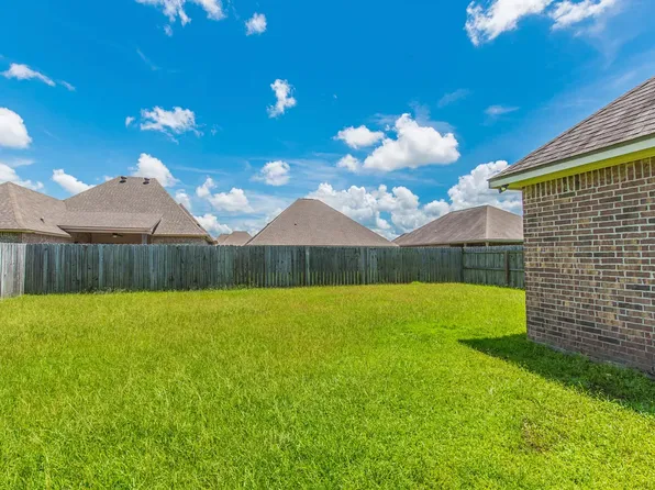 315 Hill Ridge Dr, Youngsville, LA 70592