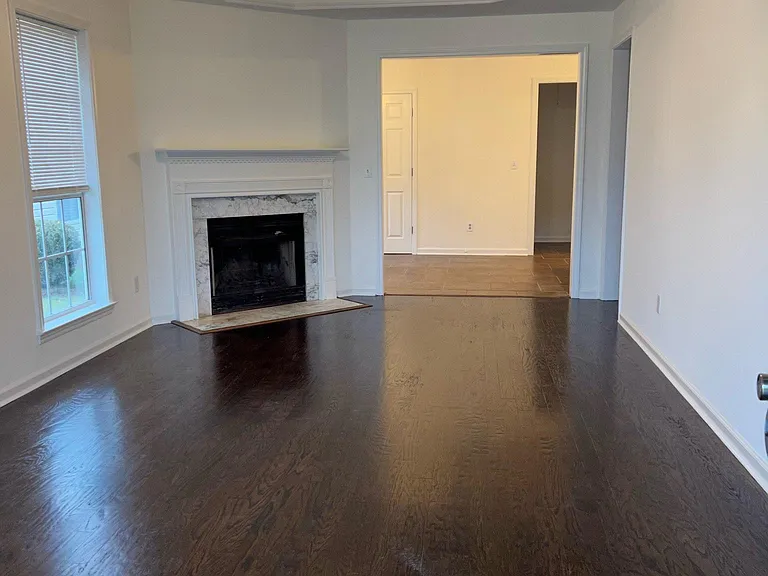118 Hidden Creek Pkwy — Photo 4