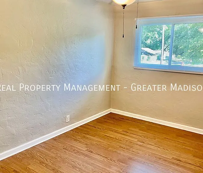 1802 Loftsgordon Ave — Photo 8