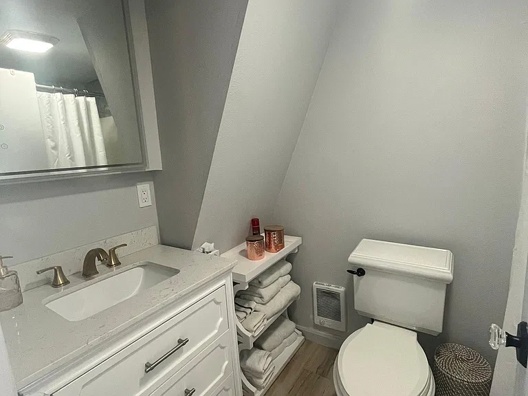 624 E Foster Ave #623 — Photo 15
