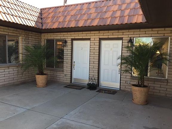 Courtyard Entry